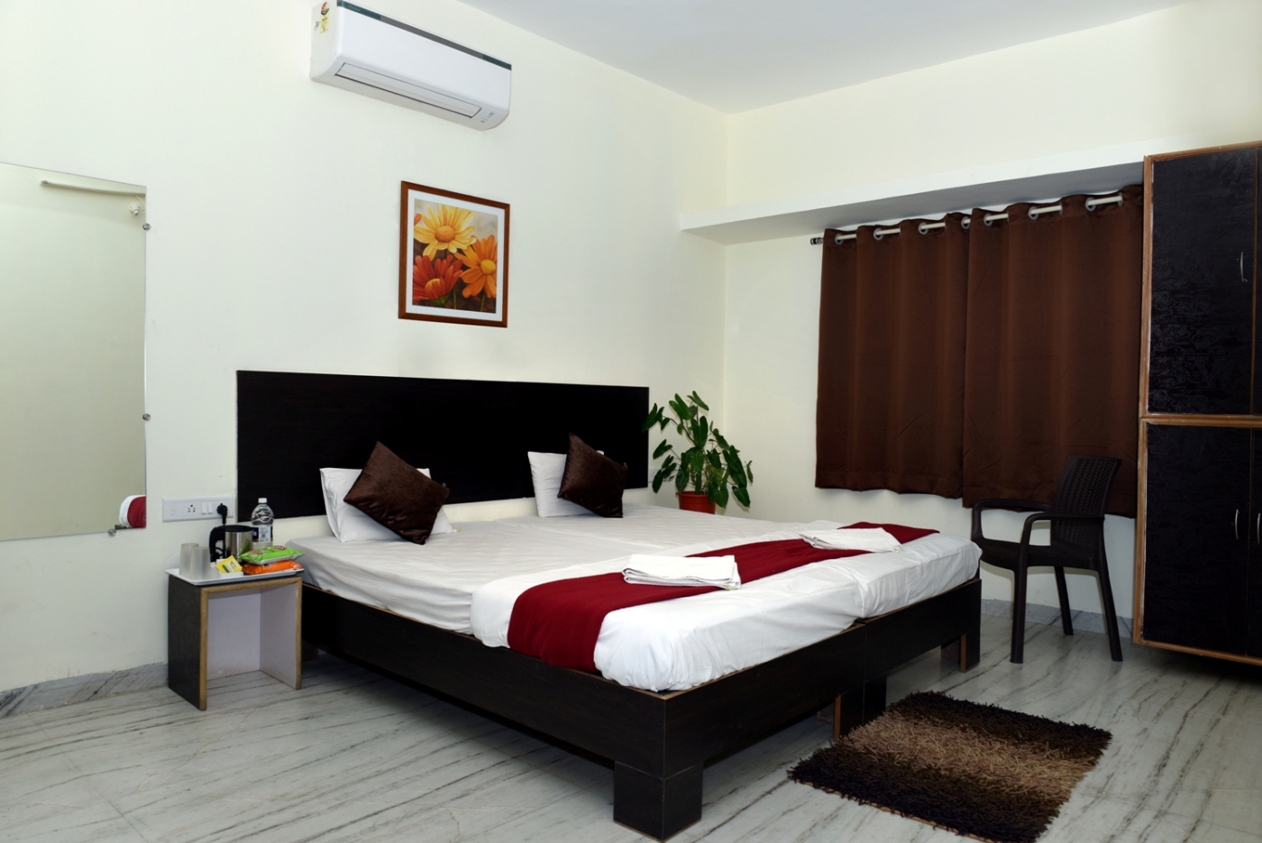 Arjun Pride Hotel | Executive AC Room 